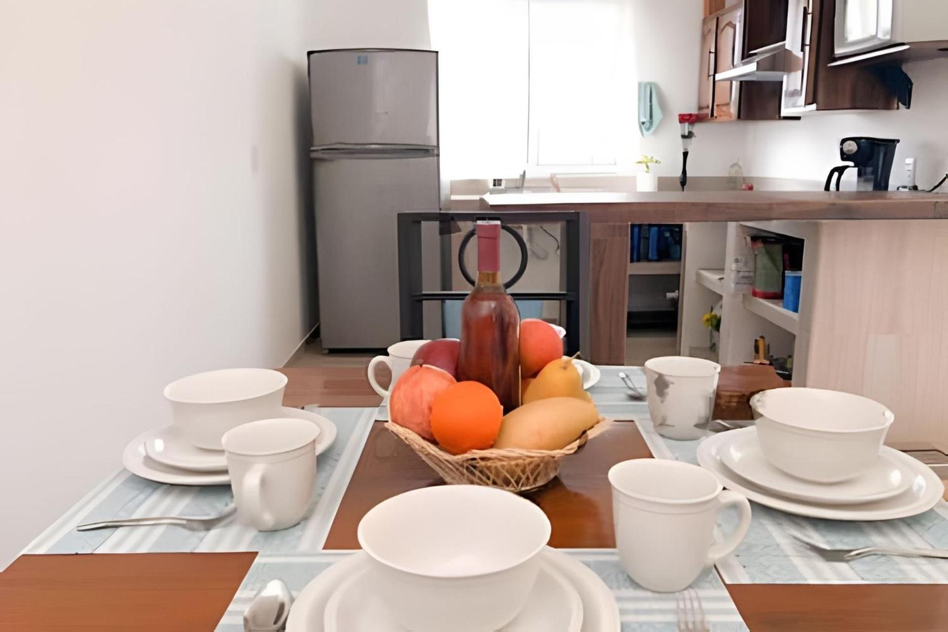 Сasa de vacaciones Modern Pool Side 3 Bedroom House, *